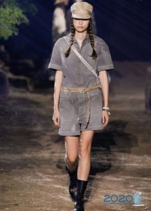 Kurzer Jeansoverall Frühling-Sommer 2020