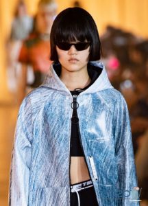 Schlanke schwarze Brille - Mode für Frühjahr und Sommer 2020