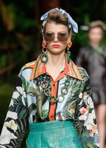 Runde Gläser mit quadratischem Rahmen - Mode 2020