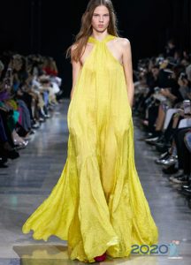 Maxi Länge Kleid - Frühling und Sommer 2020 Trend