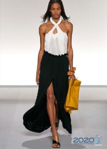 Langer Rock mit hohem Schlitz Frühling-Sommer 2020