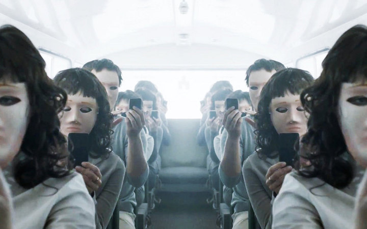 Rahmen aus der Serie Black Mirror