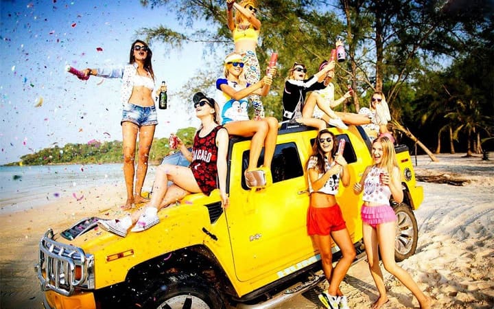 Jugendliche mit dem Auto